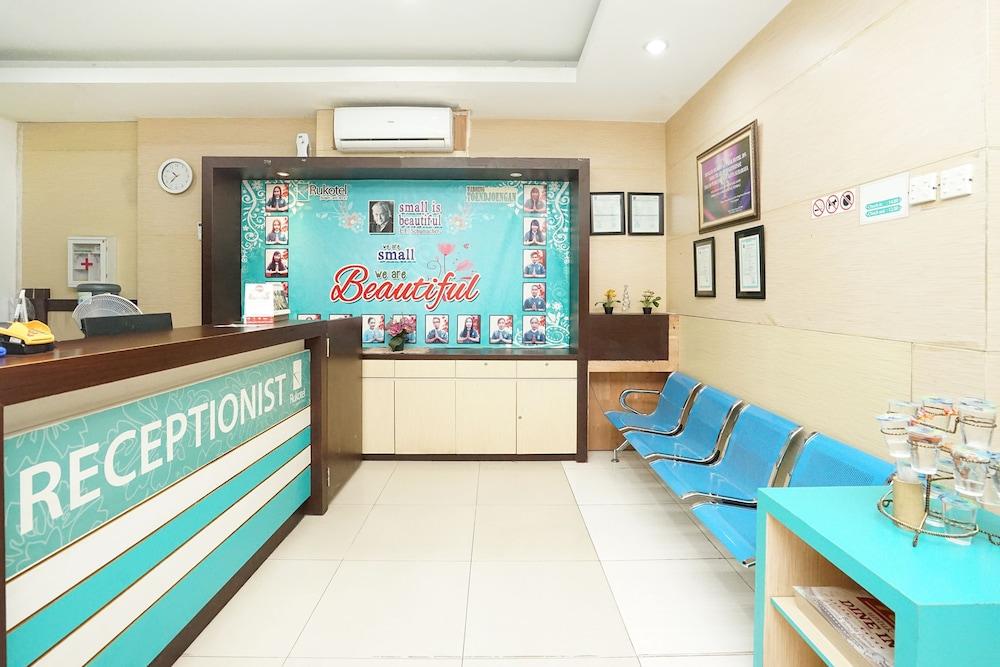 Oyo 277 Rukotel Near Rsu Adi Husada Undaan Kota Surabaya Buitenkant foto