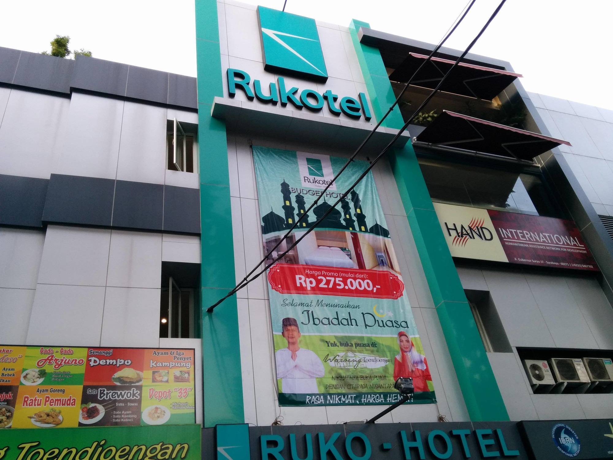 Oyo 277 Rukotel Near Rsu Adi Husada Undaan Kota Surabaya Buitenkant foto