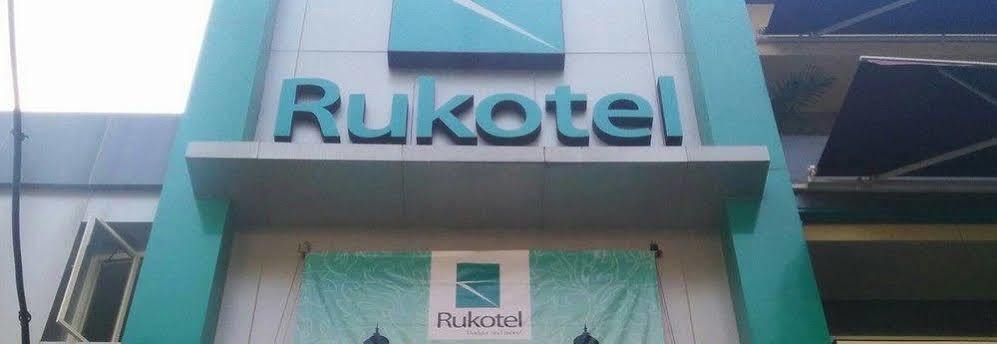 Oyo 277 Rukotel Near Rsu Adi Husada Undaan Kota Surabaya Buitenkant foto