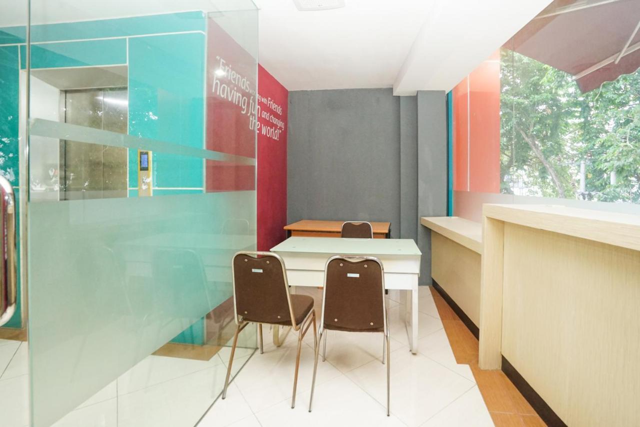 Oyo 277 Rukotel Near Rsu Adi Husada Undaan Kota Surabaya Buitenkant foto