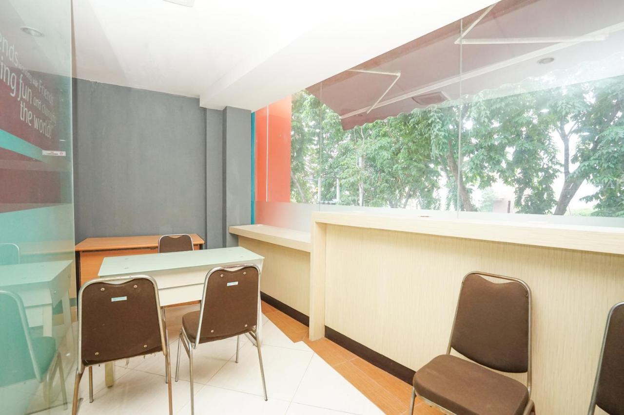 Oyo 277 Rukotel Near Rsu Adi Husada Undaan Kota Surabaya Buitenkant foto
