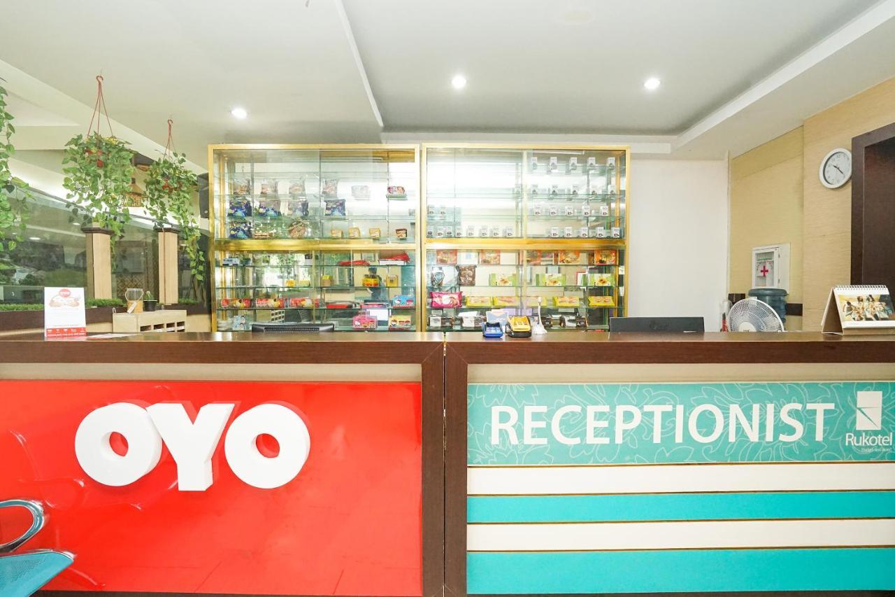 Oyo 277 Rukotel Near Rsu Adi Husada Undaan Kota Surabaya Buitenkant foto