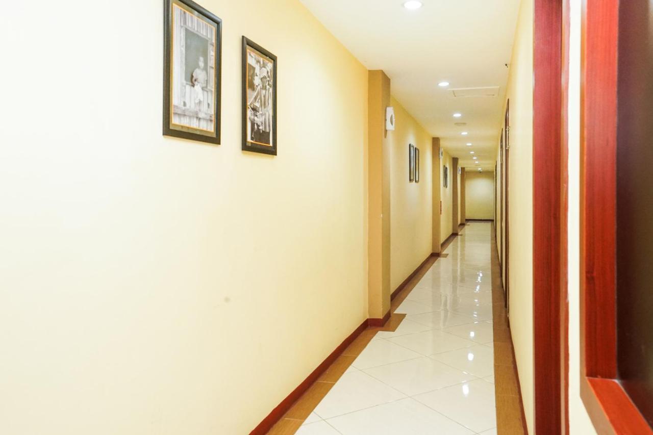 Oyo 277 Rukotel Near Rsu Adi Husada Undaan Kota Surabaya Buitenkant foto